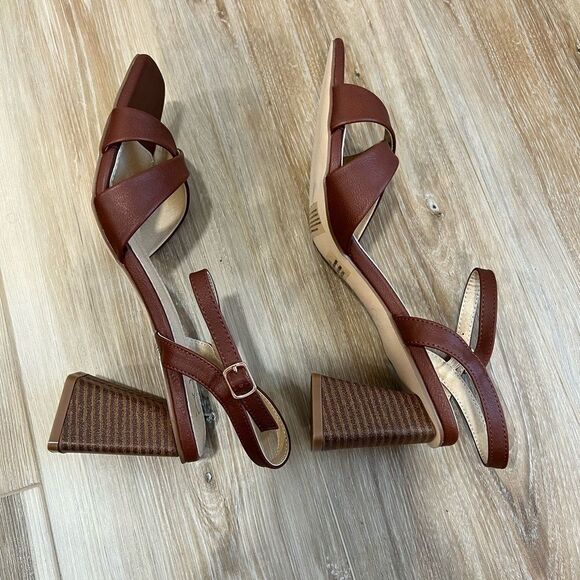 NEW YORK & COMPANY Brown Heels with Ankle Strap Size 8.5 - Picture 6 of 9
